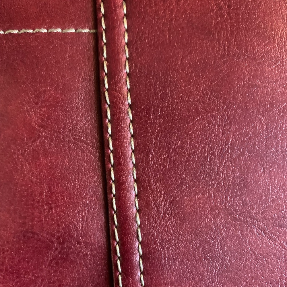Vintage Red Leather Purse - Picture 6 of 11